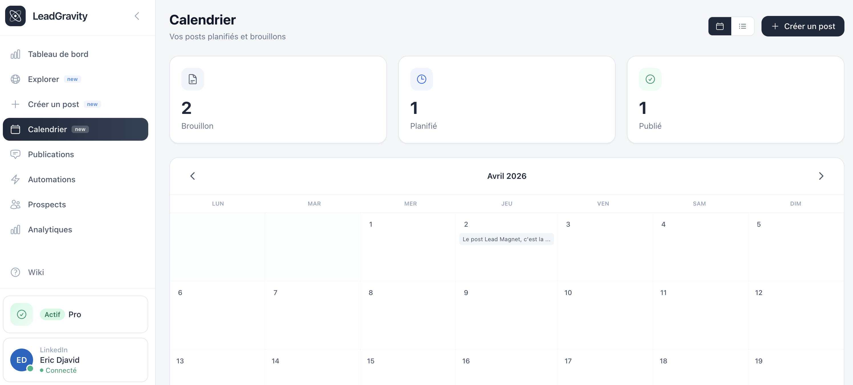 Monthly calendar with posts